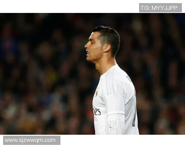 国外足球明星精彩射门集锦视频回顾尽显球技魅力与激情